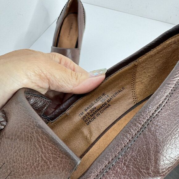 GH Bass & Co. Block Heels Women's 7 M Pumps SlipOn Shoes Kiltie Tassels Academia - Picture 4 of 8